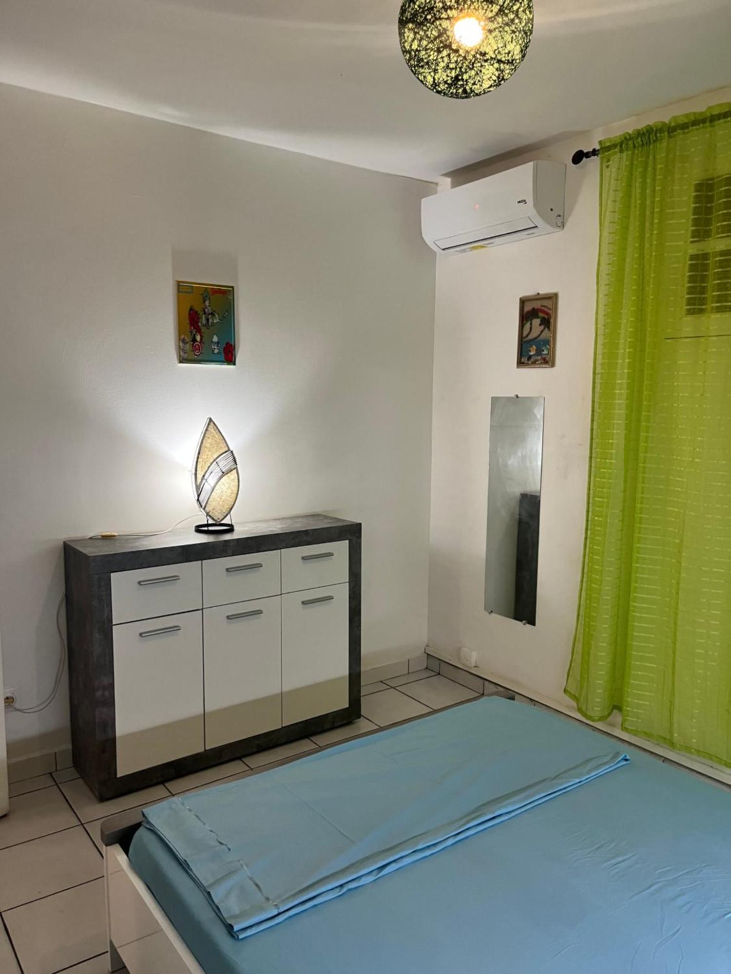 Chez Marc Appartement Les Abymes Buitenkant foto